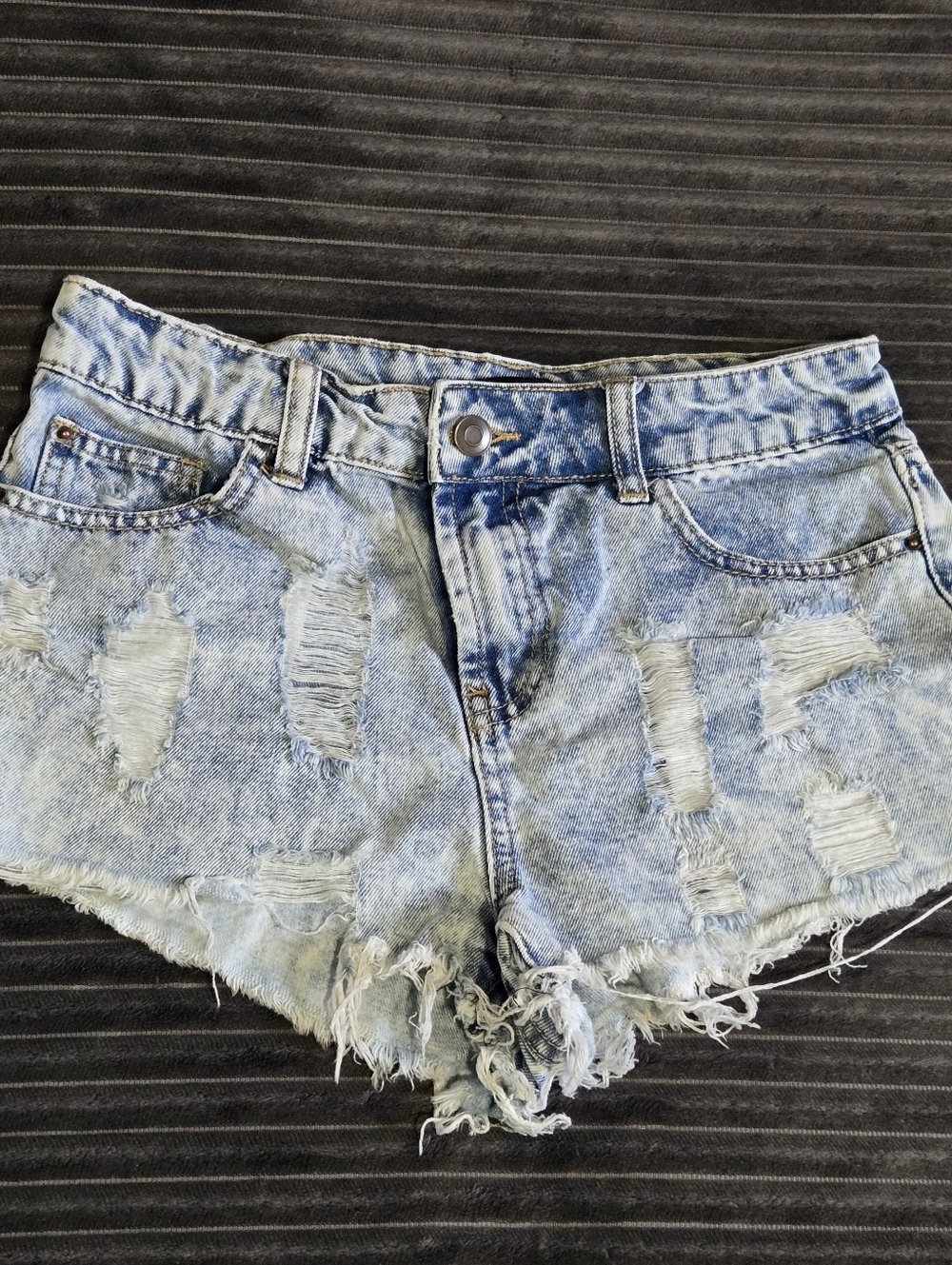Forever21 Distressed Acid Wash Denim Shorts, Raw Frayed Hem, High Waisted-Size S